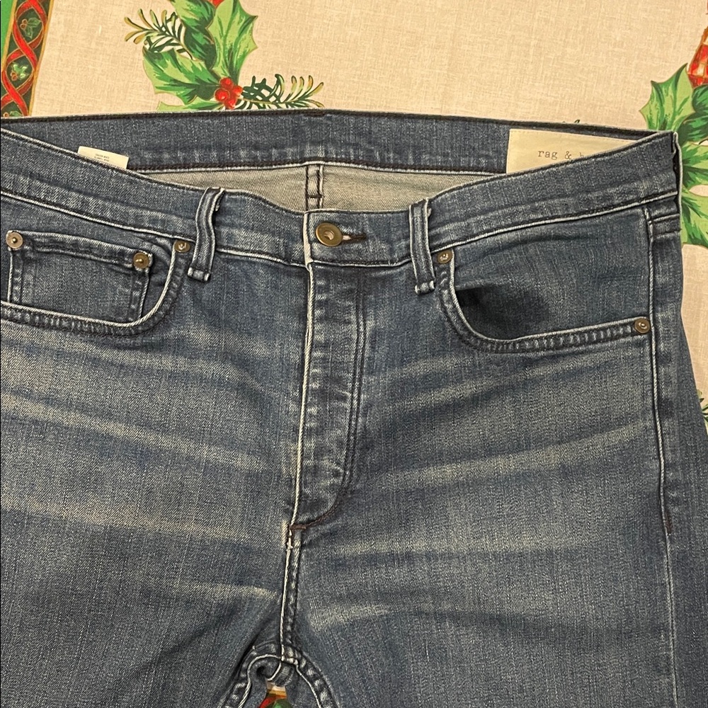 rag & bone Men's Fit 2 Slim Denim Jeans in Color Rock City. 33 x 33. 98% Cotton.